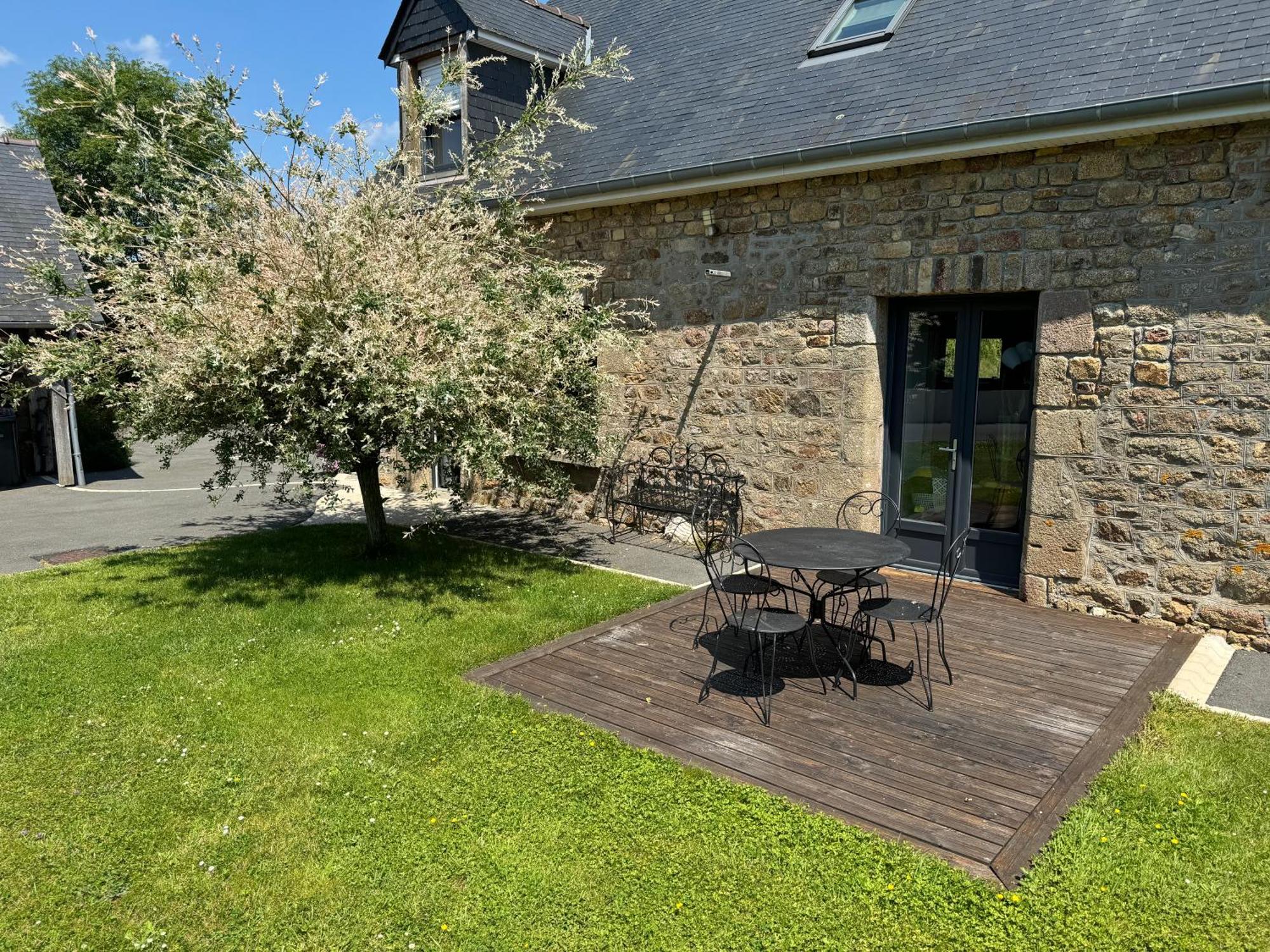 La Maison De Benjamin La Chapelle-Saint-Aubert Exterior photo